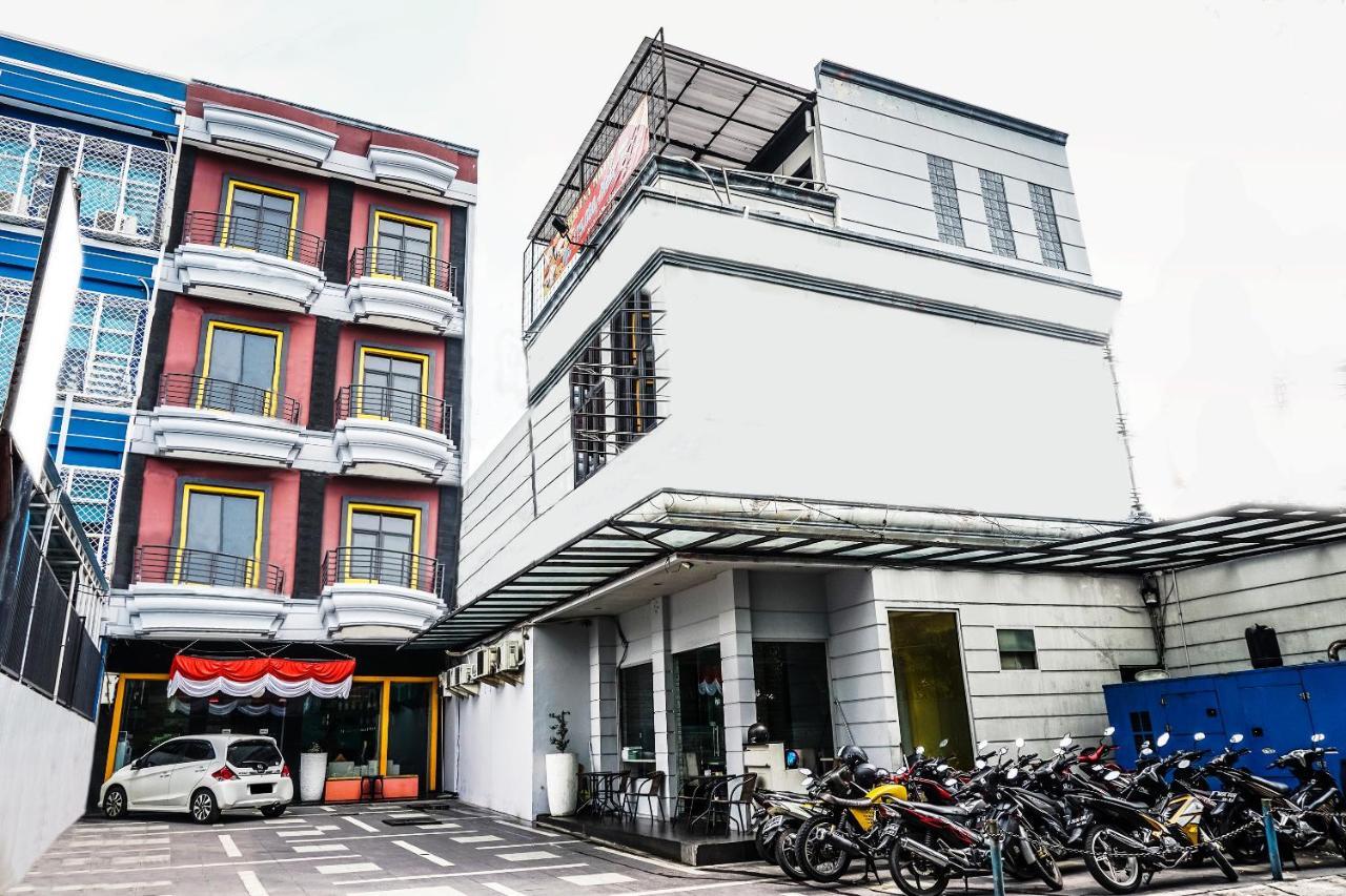 Oyo 119 Belvena Hotel Yakarta Exterior foto