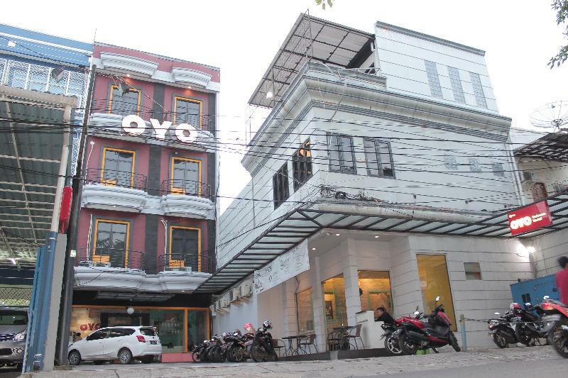 Oyo 119 Belvena Hotel Yakarta Exterior foto